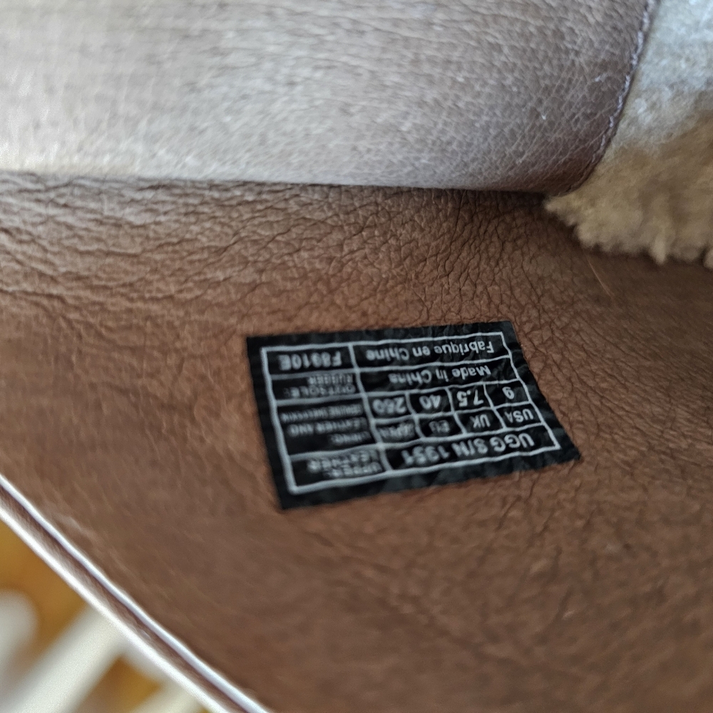 Brand New Ugg Clogs 8 - Picture 5 of 5